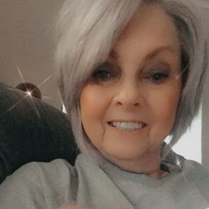 Meet your Posher, Nina